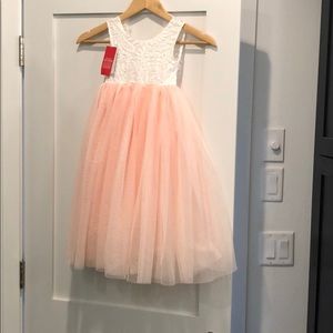 Adorable girls 3t dress in blush pink and white.